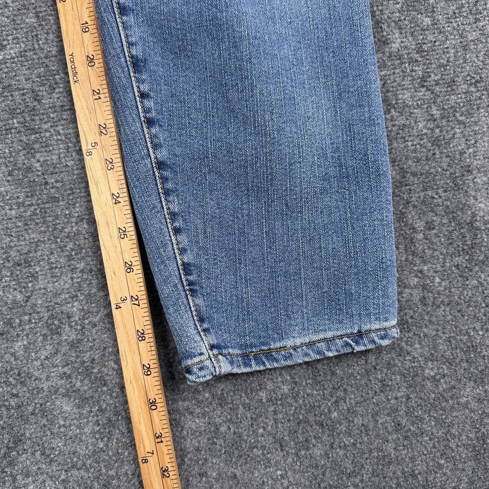 Vintage Levis Relaxed Tapered Jeans Womens 16 Short Light Wash Stretch Denim - Picture 12 of 13